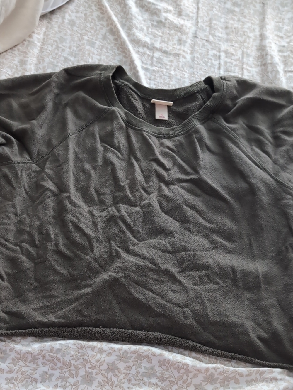 Massimo Olive Crewneck Cropped Shirt